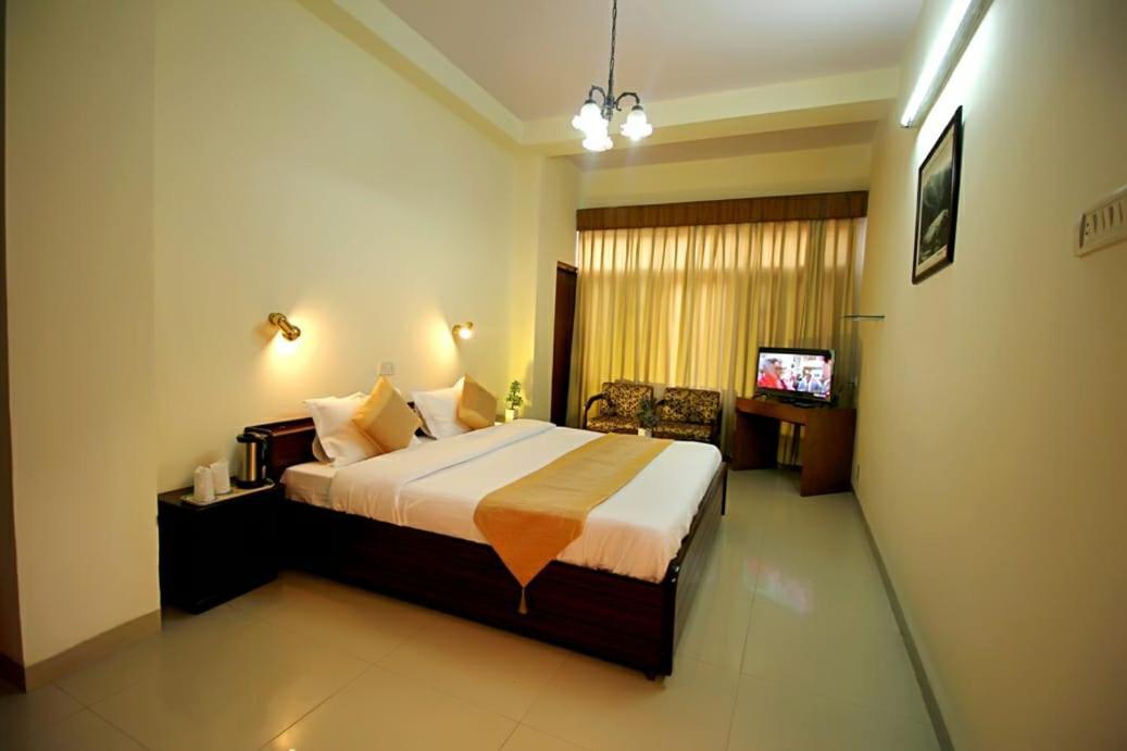 Tara Home Shimla Near Mall Road Zewnętrze zdjęcie