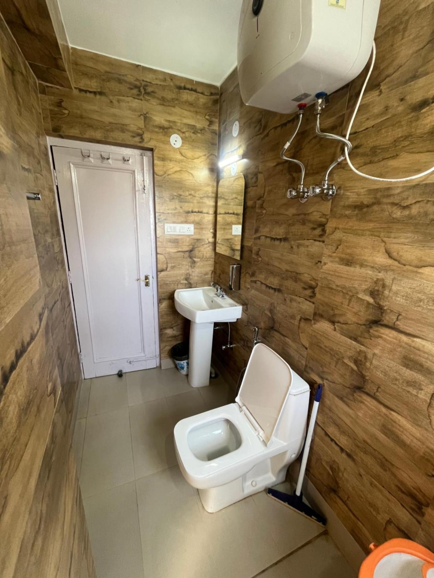 Tara Home Shimla Near Mall Road Zewnętrze zdjęcie